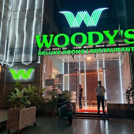 Hotel Woody's Bengaluru Zewnętrze zdjęcie