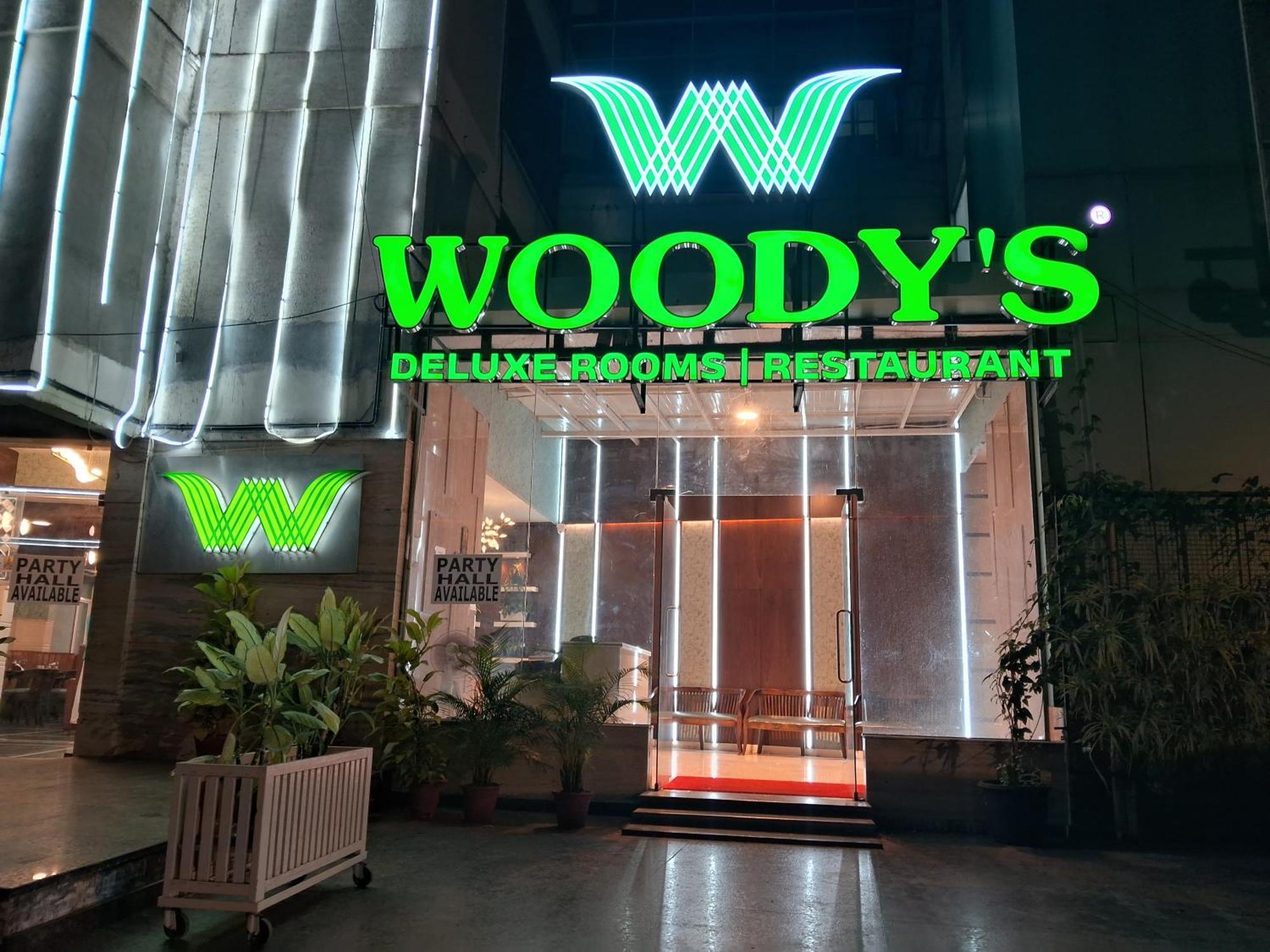 Hotel Woody's Bengaluru Zewnętrze zdjęcie